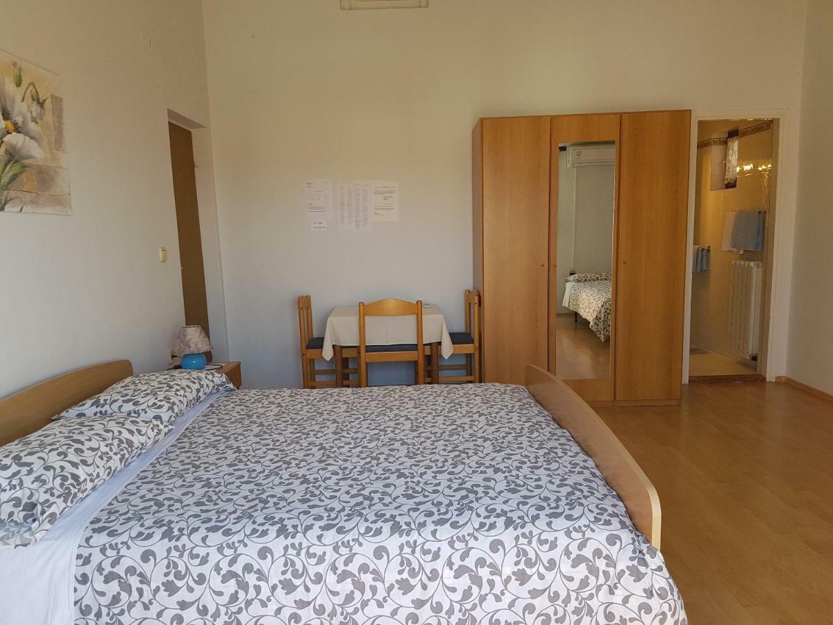 Rooms Siesta Poreč Eksteriør billede