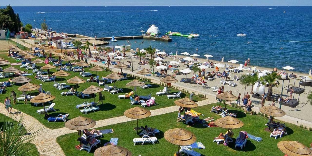 Rooms Siesta Poreč Eksteriør billede