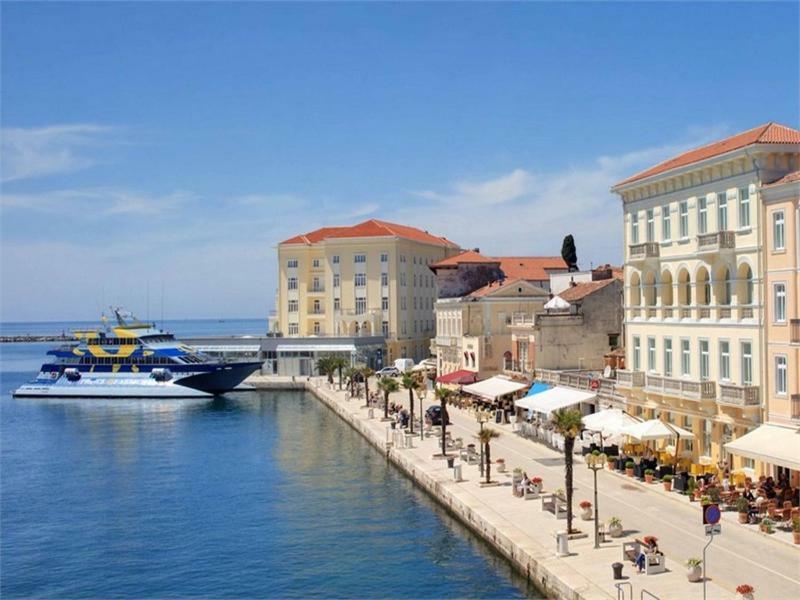 Rooms Siesta Poreč Eksteriør billede